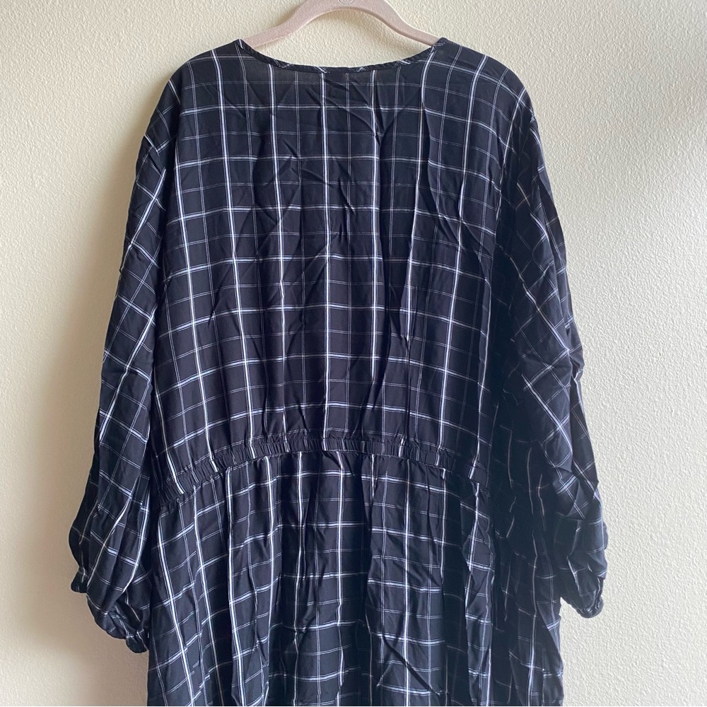 Old Navy Black Plaid Waist-Defined Tie-Neck Plus-Size Dress - Picture 13 of 16